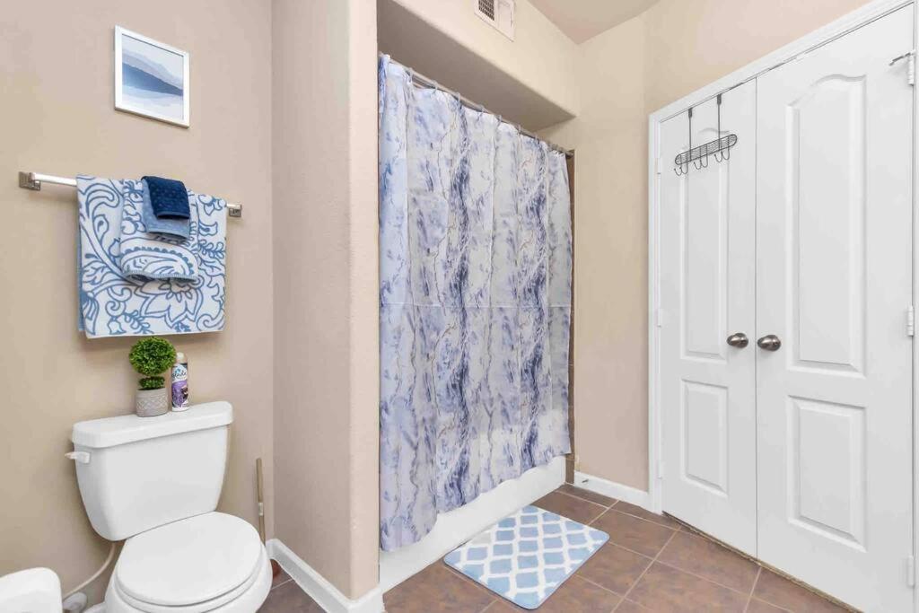 Modern Condo Near Texas Medical Center W Free Parking Houston Extérieur photo